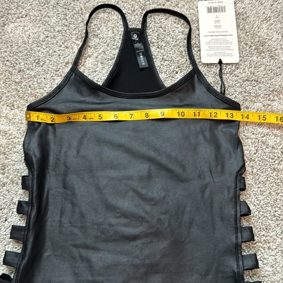 90 Degree by Reflex sexy cut out work out top - Picture 9 of 9